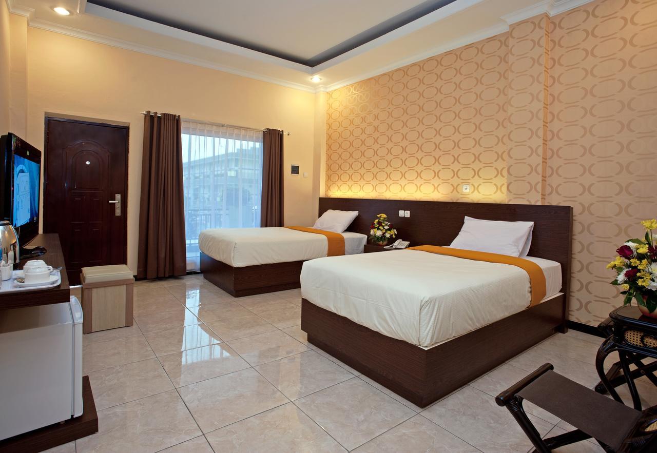 Hotel New Merdeka Pati Chambre photo